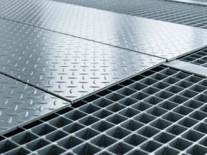 Hot-dip galvanized compound grating plate surface detail