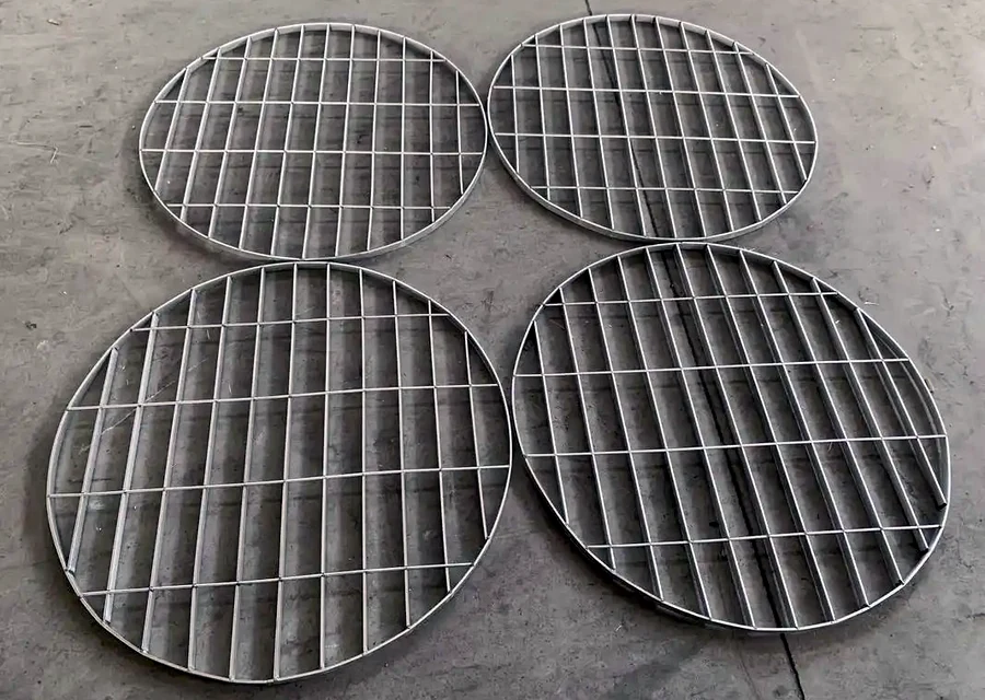 Custom-Shaped Steel Grating for industrial metal product projects