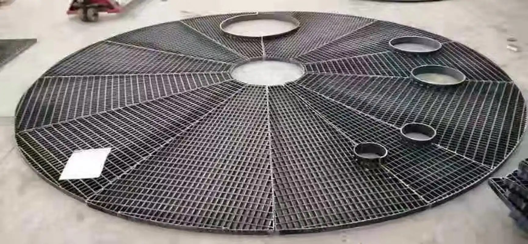 Custom-Shaped Steel Grating product photo for project quotation