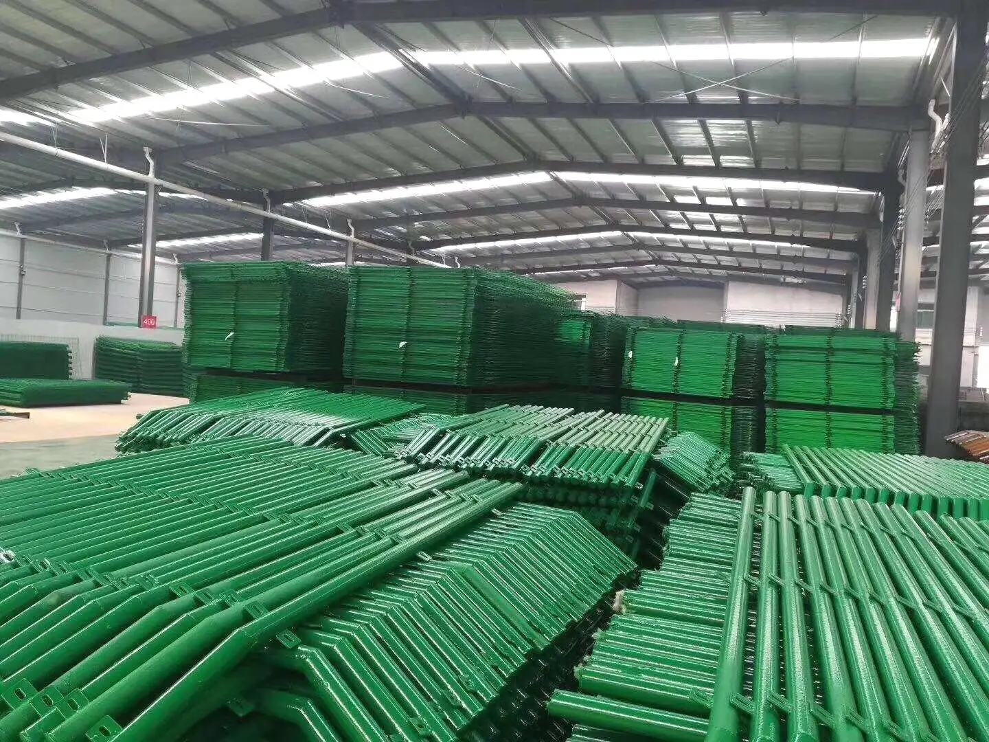 Fence panels, posts and accessory packing reference