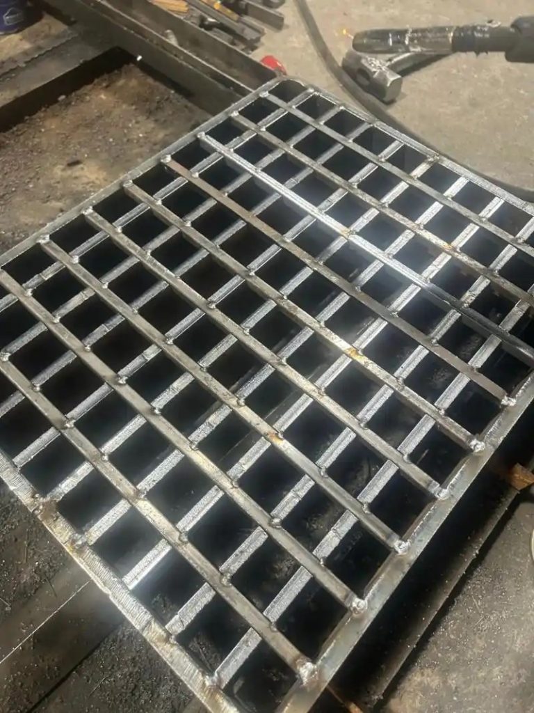 Press-Locked Steel Grating - Custom close-mesh panels