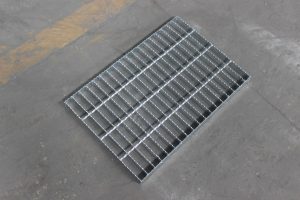 Cut-to-size serrated steel grating panel for project RFQ