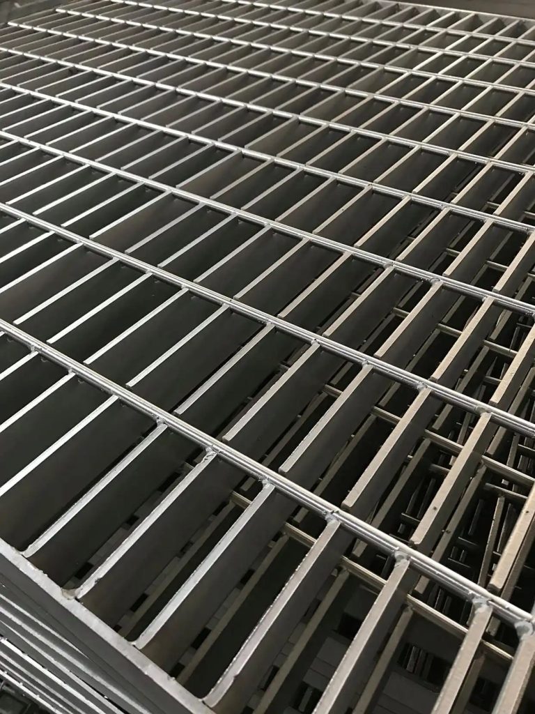 Stainless steel grating surface and spacing inspection