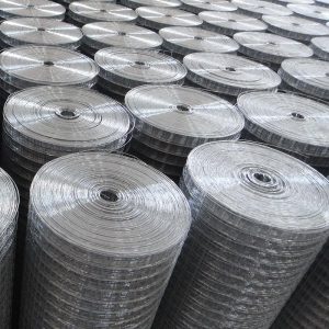 Welded wire mesh panel stack