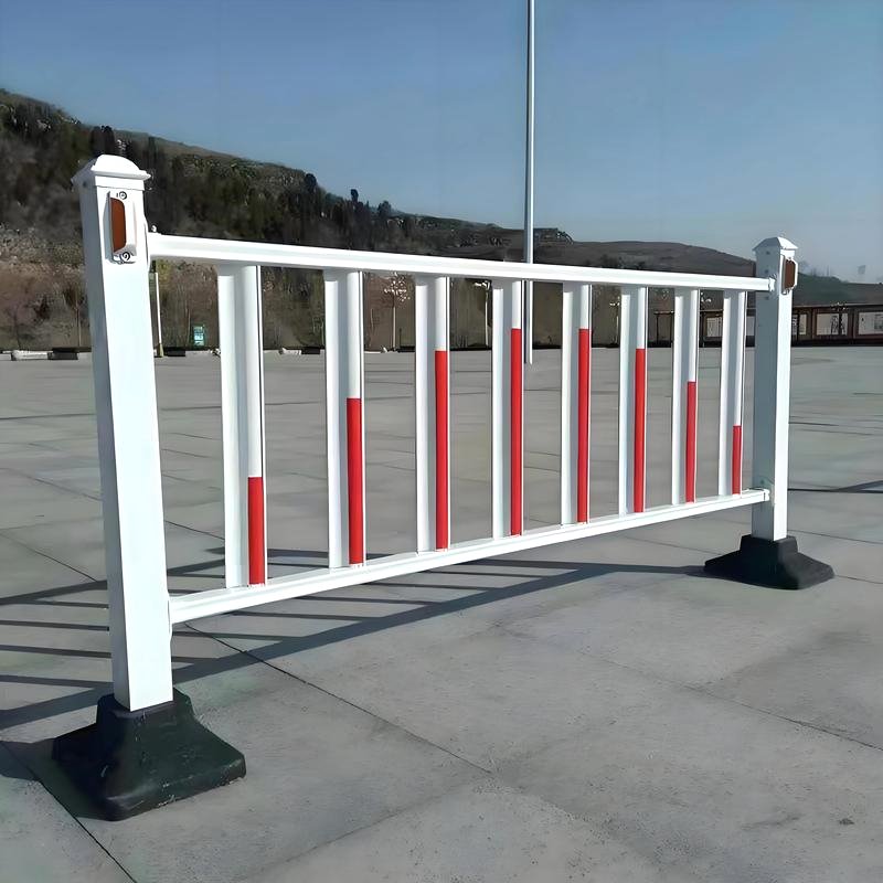 Échantillon de panneau à barreaux verticaux avec poteaux et platines