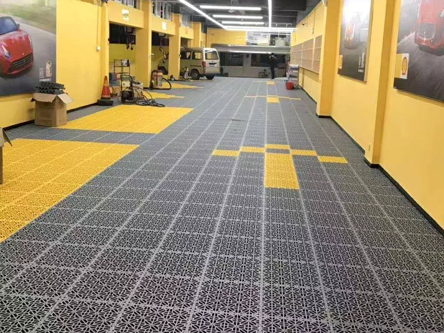 Car Wash FRP Grating - Wet service lanes