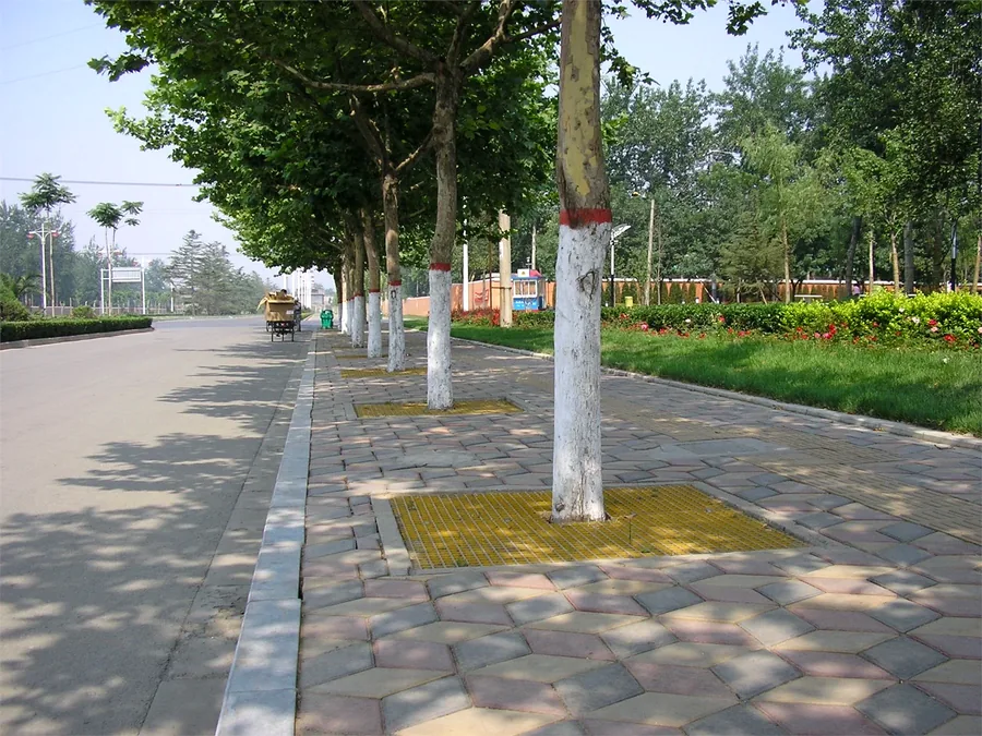 FRP Tree Grates - Streetscape replacement